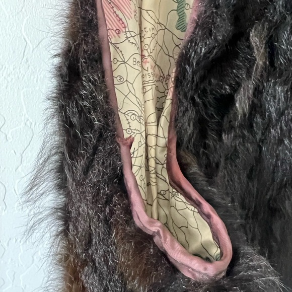 Vintage Genuine Fur Vest - Picture 12 of 12
